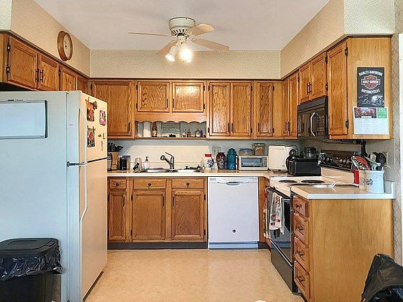 5th image of 1719 Olive Ct