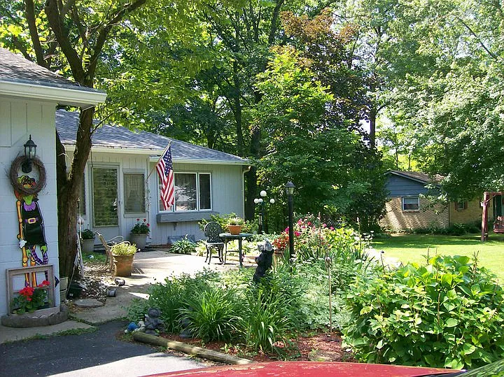 1691 S Eagles View Dr photo 1