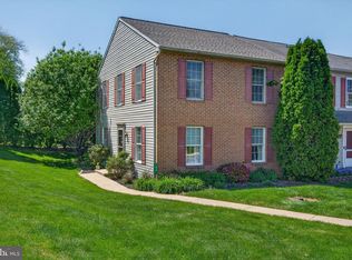 40 Battens Cir, Leola, PA 17540