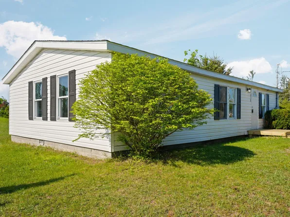 458 Garfield St, Vanderbilt, MI 49795