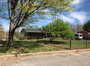 124 Sunset Heights Rd, Cassville, MO 65625