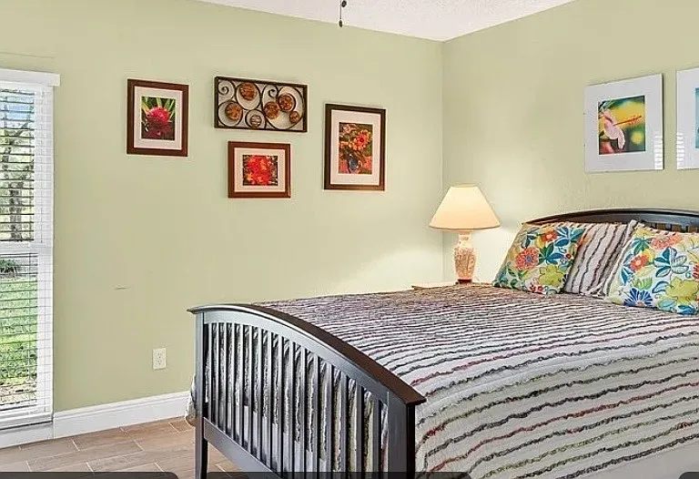 4257 Island Cir #C — Photo 11