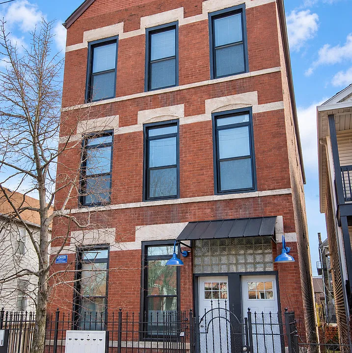 2117 W 18th St #2R