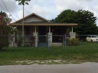 2148 NW 64th St, Miami, FL 33147