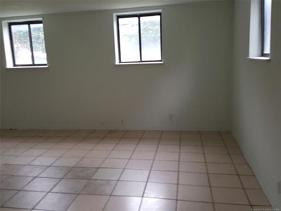 3rd image of 10116 E 21st Pl