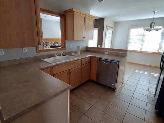 5th image of 5618 NW 52nd St