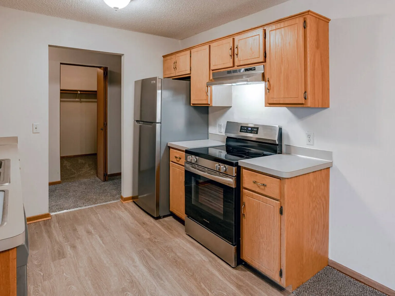 River Ridge Apartments — Photo 3