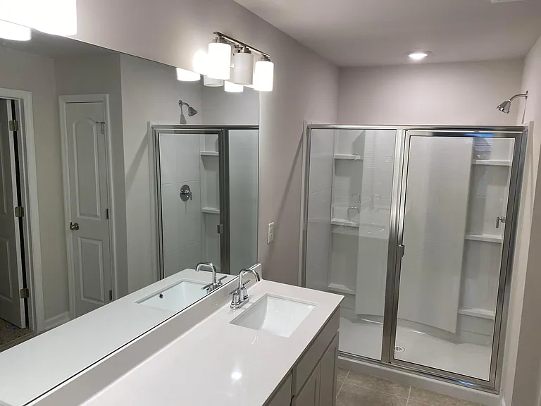208 Netherlands Blvd — Photo 4