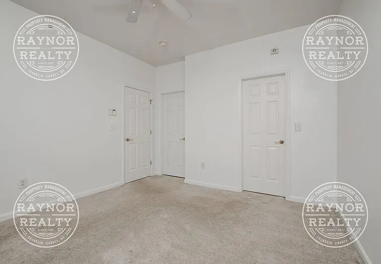 508 Person St #303 — Photo 4