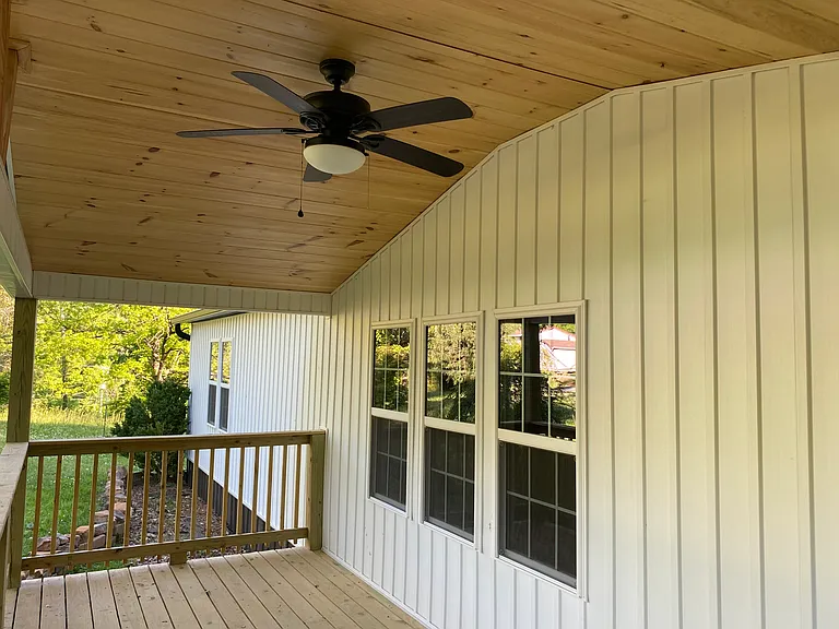 509 S East End Rd — Photo 3