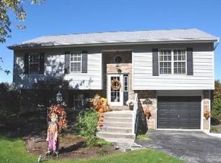 3031 Druck Valley Rd, York, PA 17406