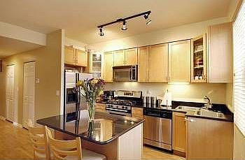 5th image of 4710 S Ellis Ave APT 4N
