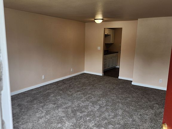 4th image of 1713 Bloomington Avenue