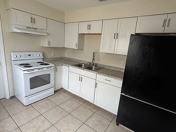 5th image of 6024 1st St E Unit B