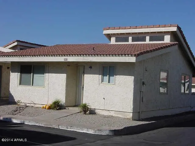2 bed, 2.0 bath, 813 sqft, $1,495 — Photo 1