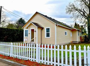 320 E Dodge St, Lebanon, OR 97355