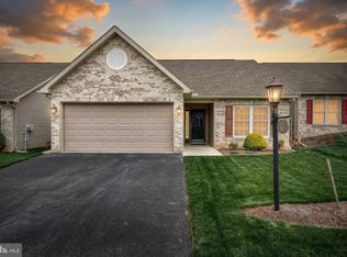 47 Keswick Dr, Mechanicsburg, PA 17050