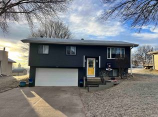 2305 Vernon Ave, Norfolk, NE 68701