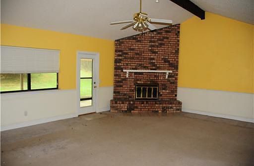 2nd image of 2718 W Gum St