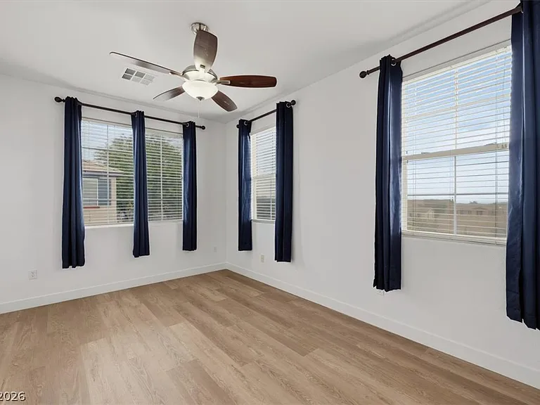8604 Splendid Leaf Ct — Photo 17