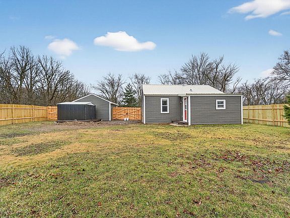 4th image of 31204 71st STREET