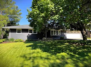 512 S Goodling St, Winnebago, IL 61088