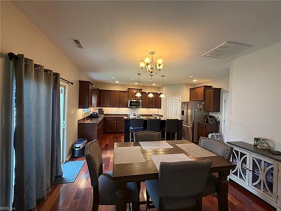 2nd image of 8179 Gentil Ct
