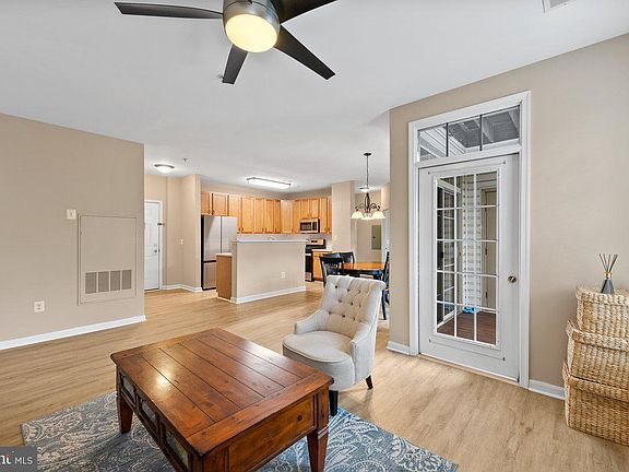 5th image of 11565 Cavalier Landing Ct Unit 201