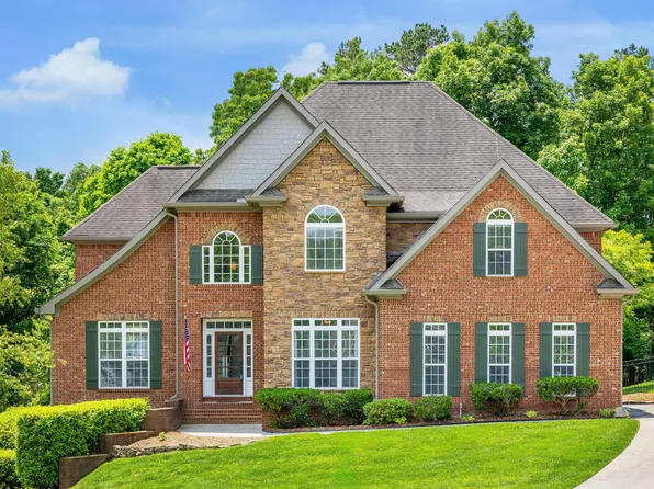 2842 Reflection Ln, Ooltewah, TN 37363