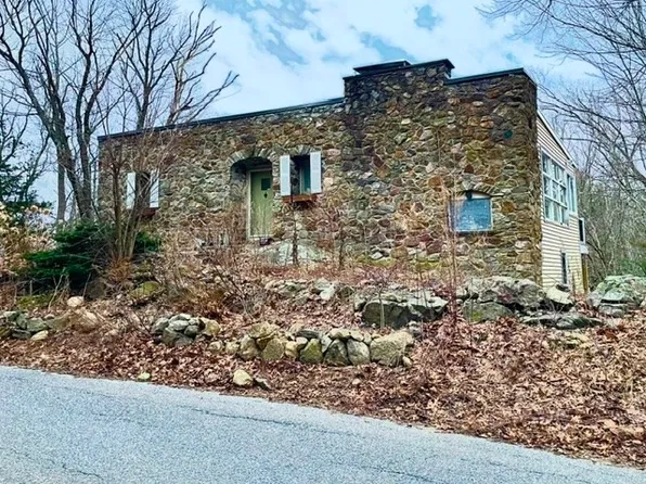 316 Hancock St, Wrentham, MA 02093