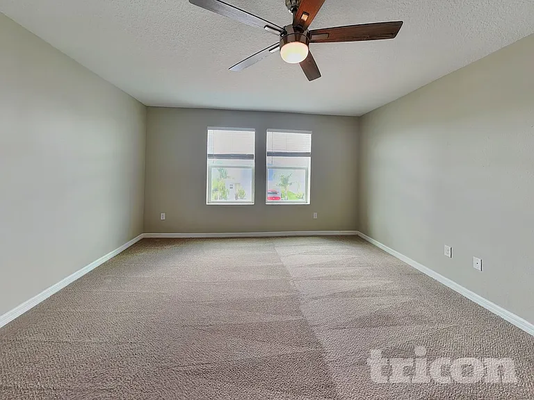 12930 Oak Hill Way — Photo 5