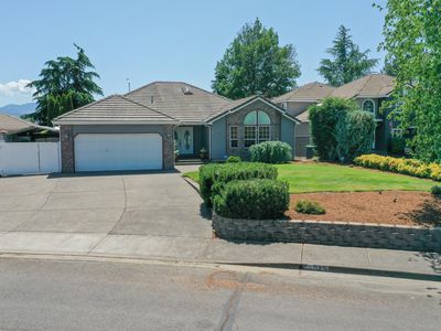 915 Amanda Way, Central Pt, OR, 97502