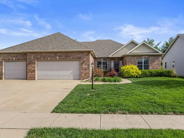 4402 Crossgate Dr, Champaign, IL 61822
