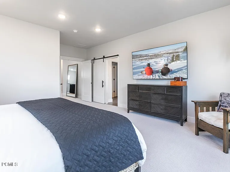 6518 Purple Poppy Ln — Photo 47