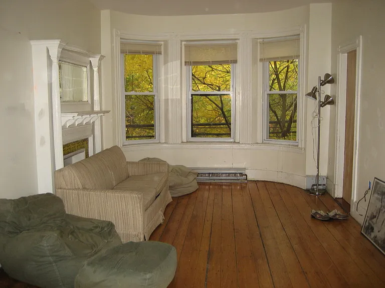 129 Cedar St #2 — Photo 8