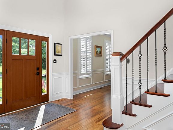 4th image of 3821 Fountain Cir
