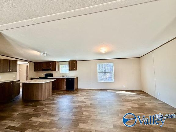 5th image of 301 Farris Rd