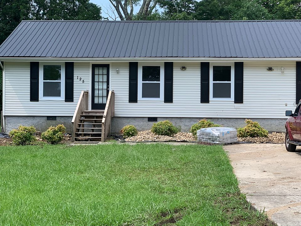 1st image of 125 Hudson Dr NW