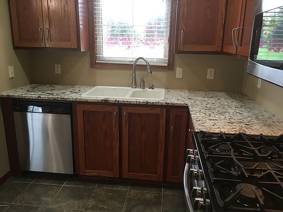 5th image of 2615 100th St SE