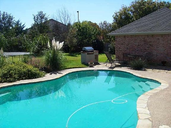 3rd image of 511 Stone Creek Dr