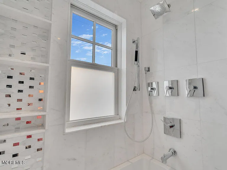 985 Ocean Ave — Photo 129