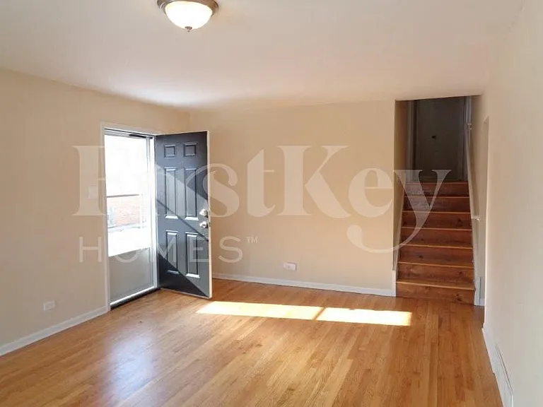 14812 Ellis Ave — Photo 3