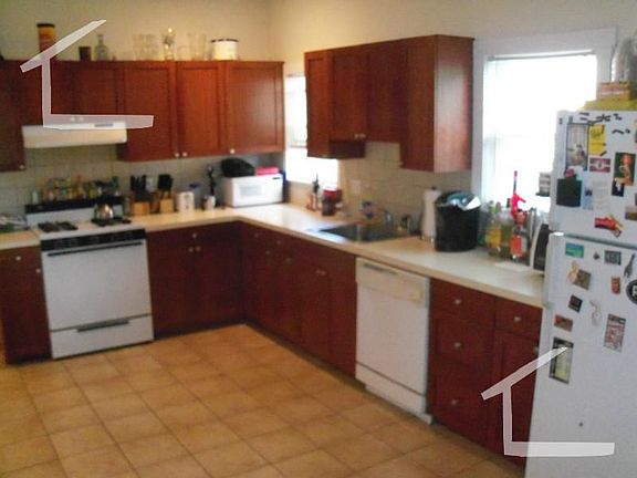 5th image of 48 Falkland St #1