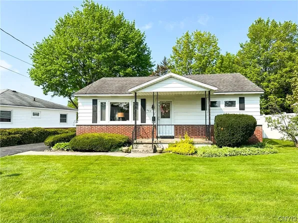 463 Euclid Rd, Utica, NY 13502