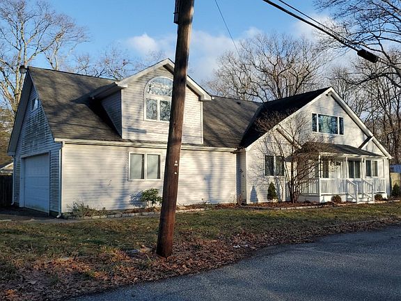 3rd image of 173 Longfellow Dr