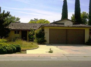 955 Homassel Ave, Lindsay, CA 93247