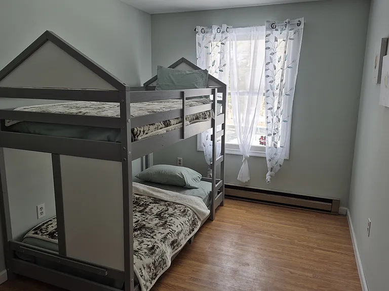 144 Chapman Cir — Photo 22