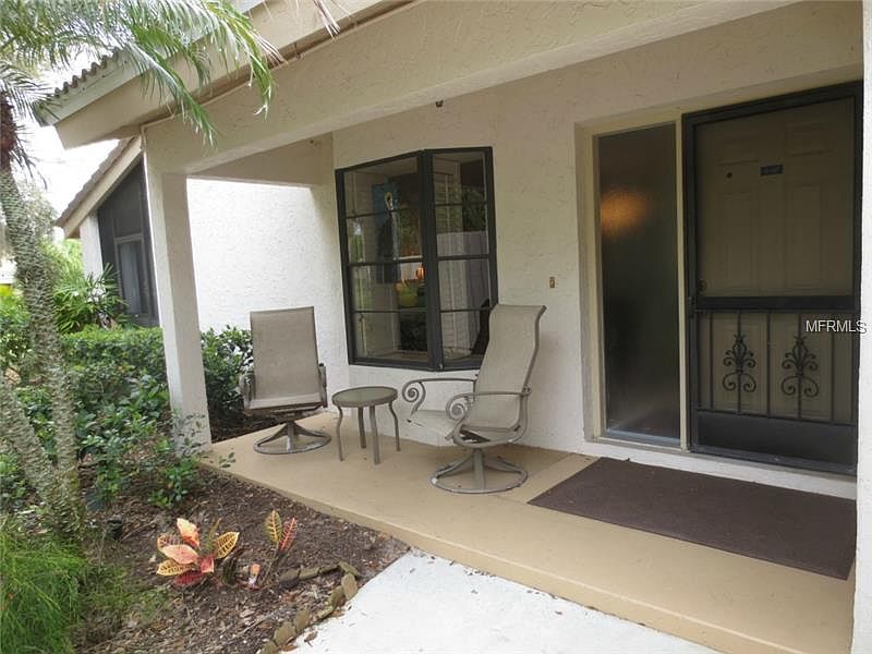1st image of 400 Carriage House Ln APT 101