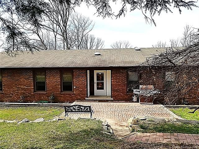 2nd image of 84 Queen Rd