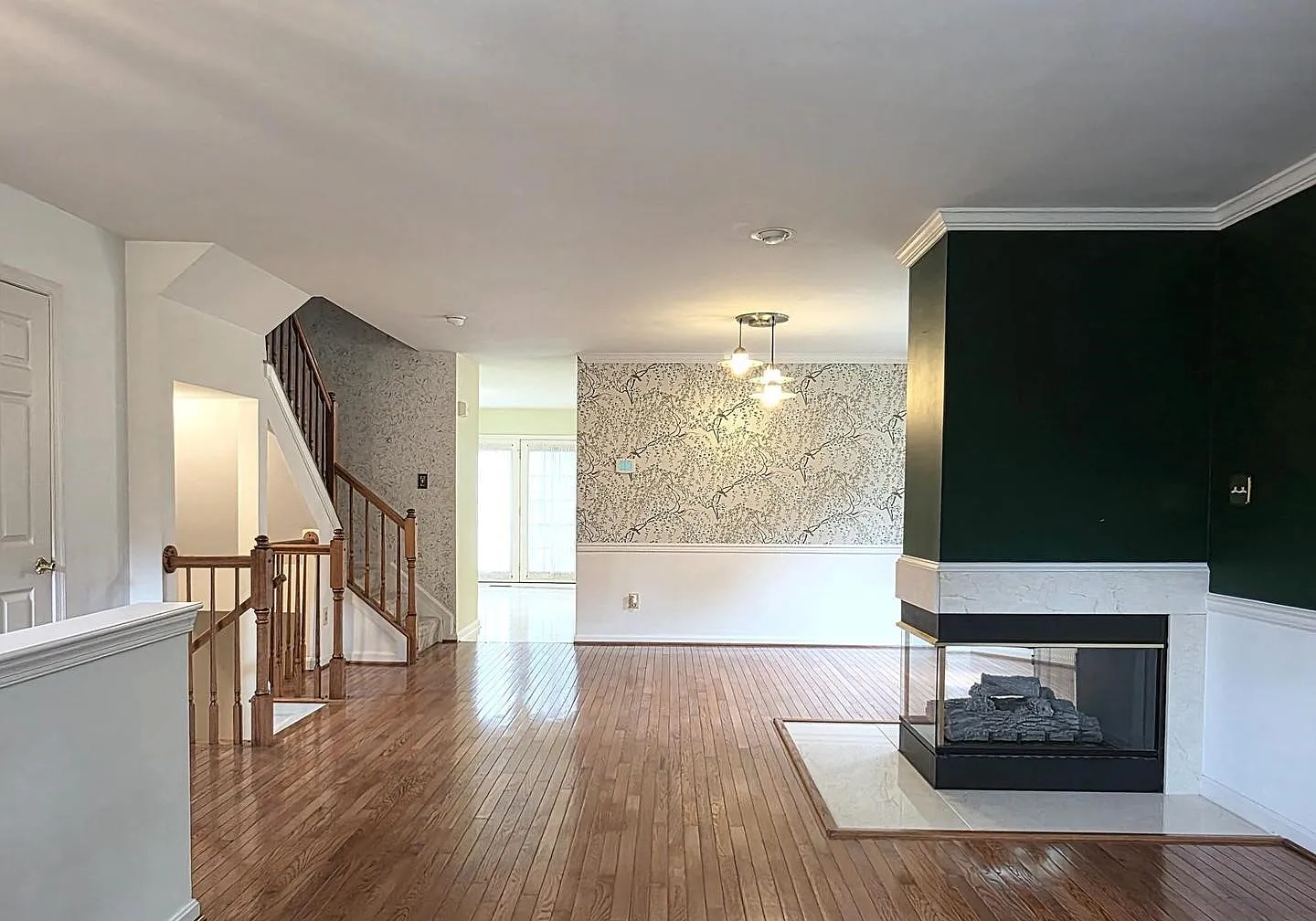 4 bed, 3.5 bath, 2480 sqft, $2,900 — Photo 3
